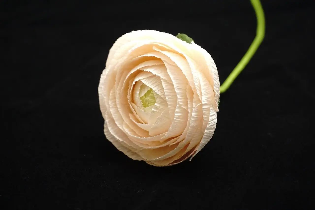 Sådan laver du crepepapirblomster, der ligner ægte blomster