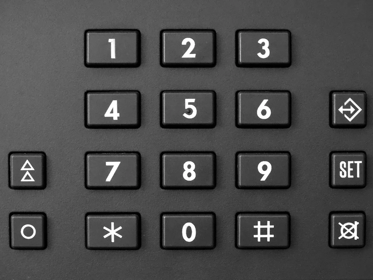 Hvem ringer fra telefonnummer 32221895?