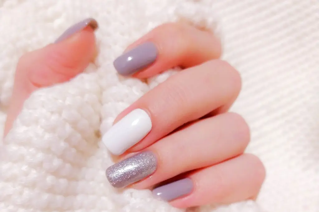 7 gode tips til at lægge den er perfekte neglelak