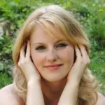 Hvilke farver klæder kølige hudtoner bedst?