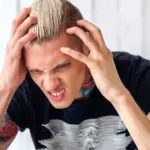 Sådan forebygger du træningshovedpine med væske og salt