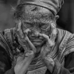 Sådan undgår du fnug på sorte bukser