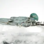 Vikl en krystal med wire: begyndervenlig smykkeguide